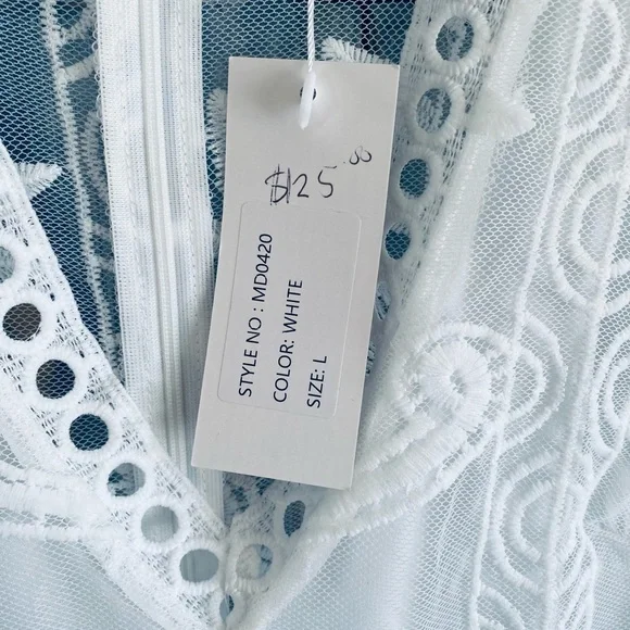 AMELLIA Bohemian White Lace Maxi Dress - Picture 14 of 16